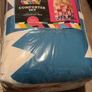 Blue and White Comforter Set